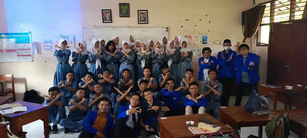 Tech Sharing for High School Students